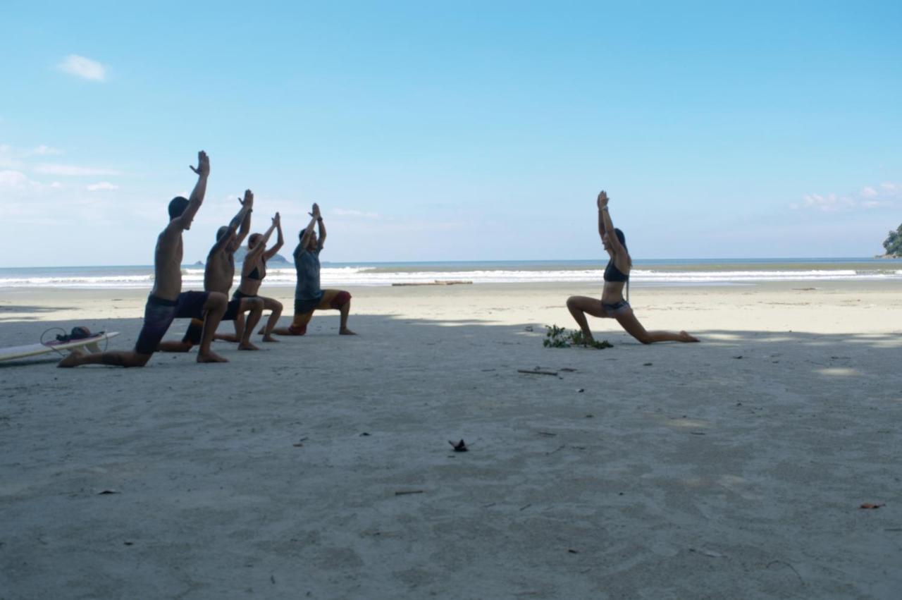Hostel Ohanalu Surf House Itanhaém Dış mekan fotoğraf